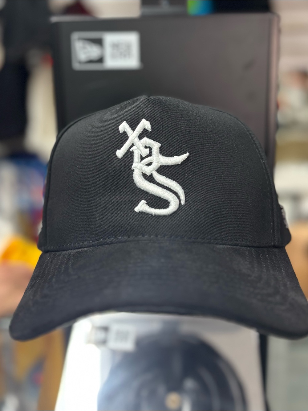 Chicago White Sox’s Rhinestones Rosary Beads baseball cap